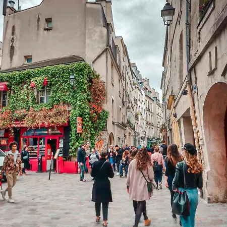 Picasso, Rue Debelleyme 4 Places Parijs Buitenkant foto
