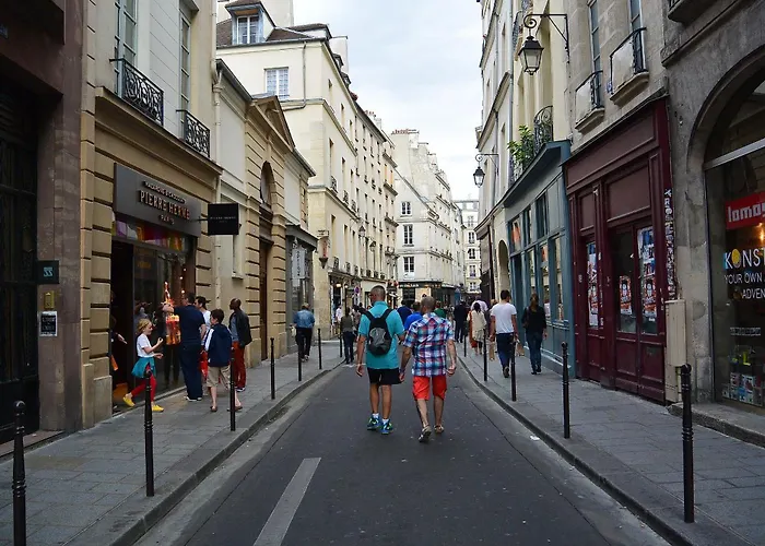 Picasso, Rue Debelleyme 4 Places